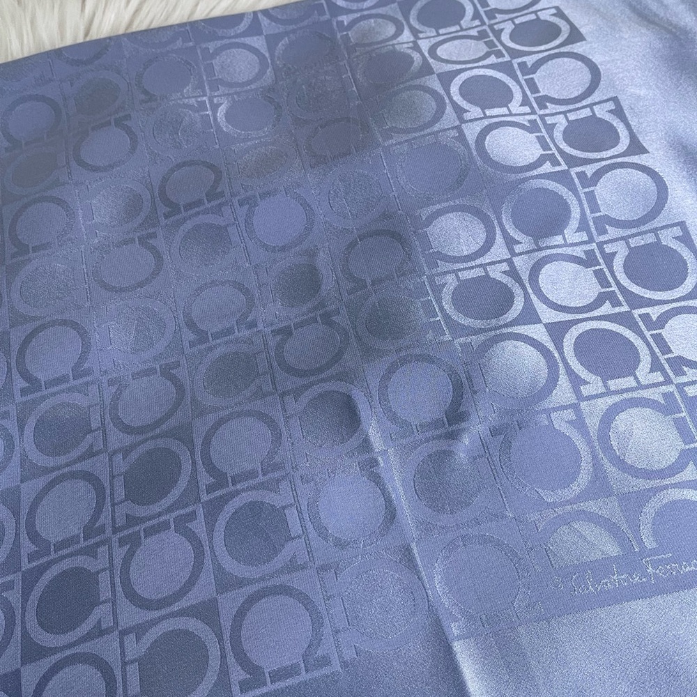 Auth Salvatore Ferragamo Silk Scarf.